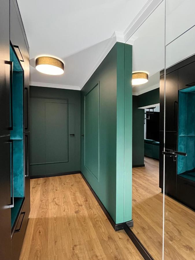 Apartamenty Maxa Czornyja เยเลเนียกูรา ภายนอก รูปภาพ
