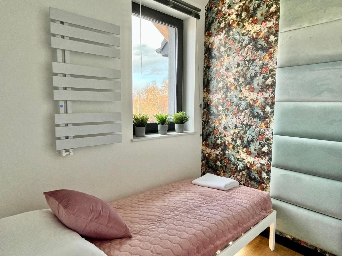 Apartamenty Maxa Czornyja เยเลเนียกูรา ภายนอก รูปภาพ