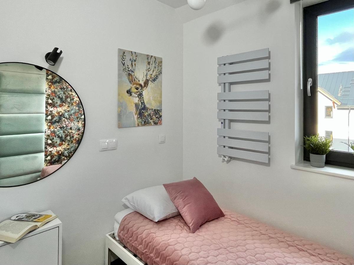 Apartamenty Maxa Czornyja เยเลเนียกูรา ภายนอก รูปภาพ